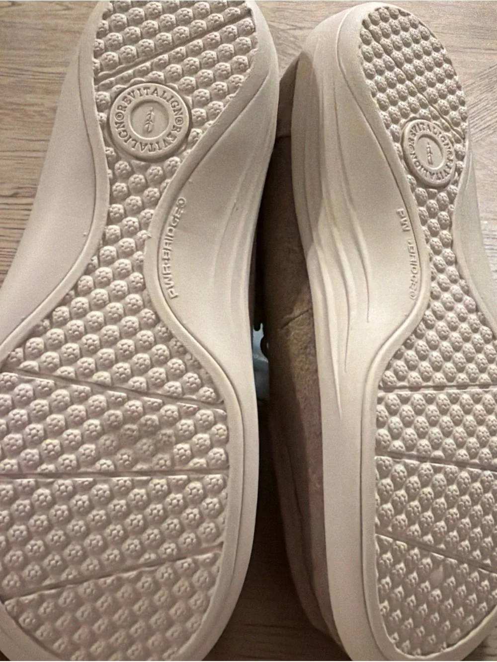 REVITALIGN nwt womens